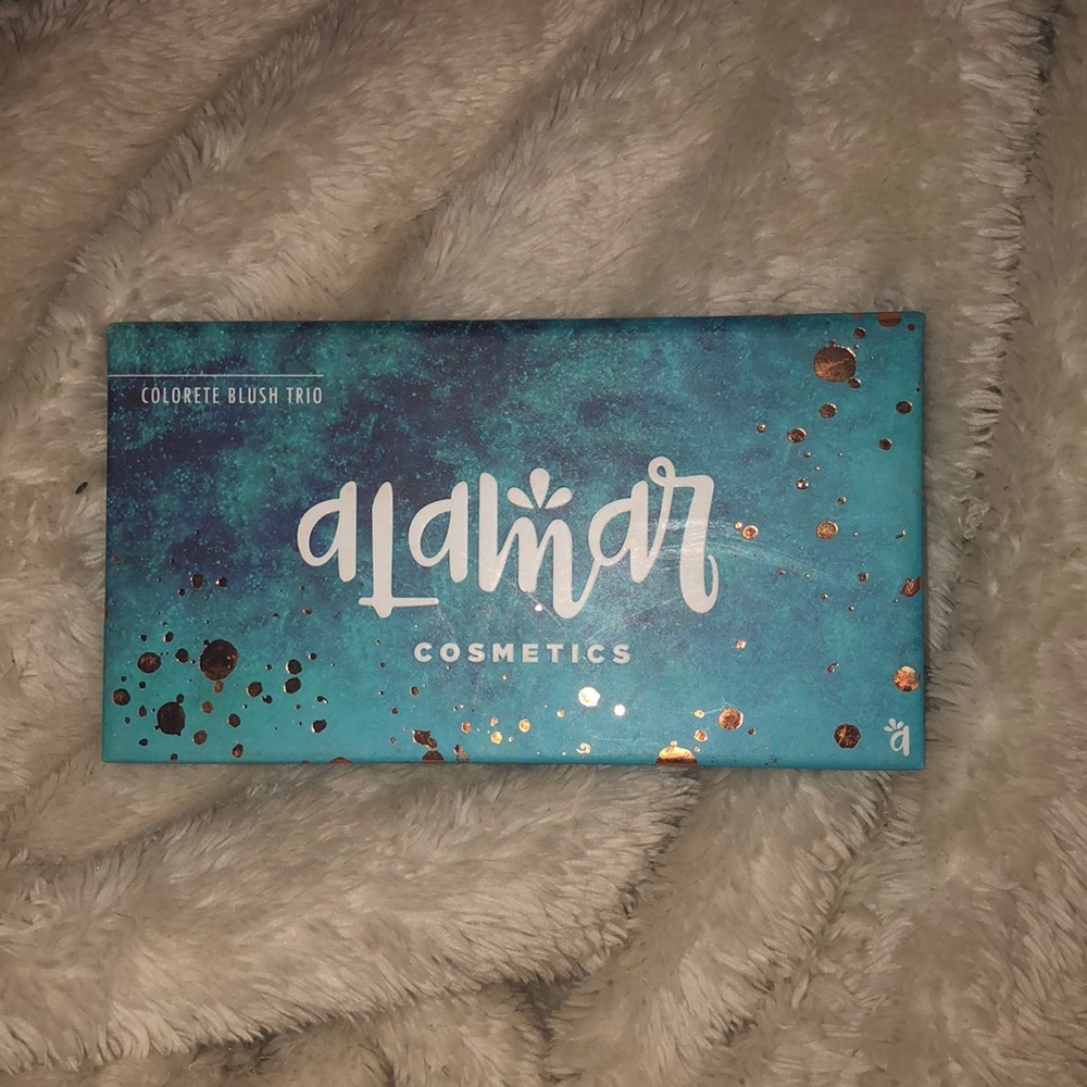 Alamar cosmetics - blush trio
